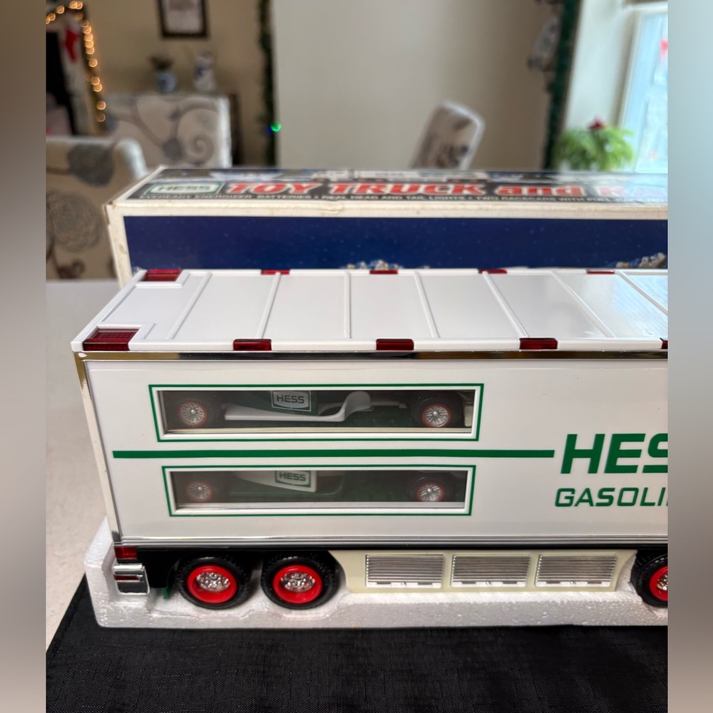 Hess 2003 Toy Truck Race Cars Set - Picture 4 of 7